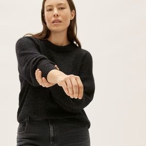 Everlane The Alpaca Crew in Heathered Black, Medium